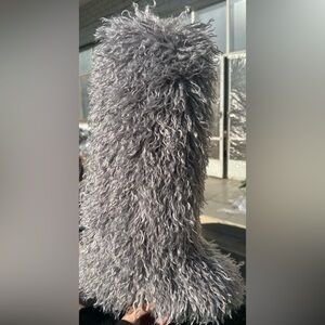 Faux Fur Grey Shaggy Knee Boots size 8.5,9